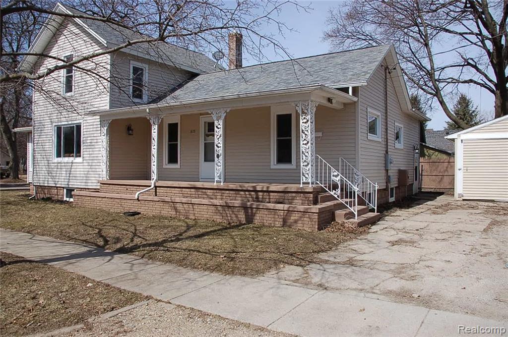 835 Michigan Avenue - Photo 1