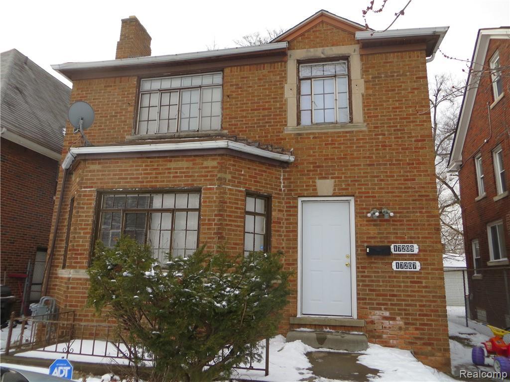 17207 Wisconsin Street - Photo 1
