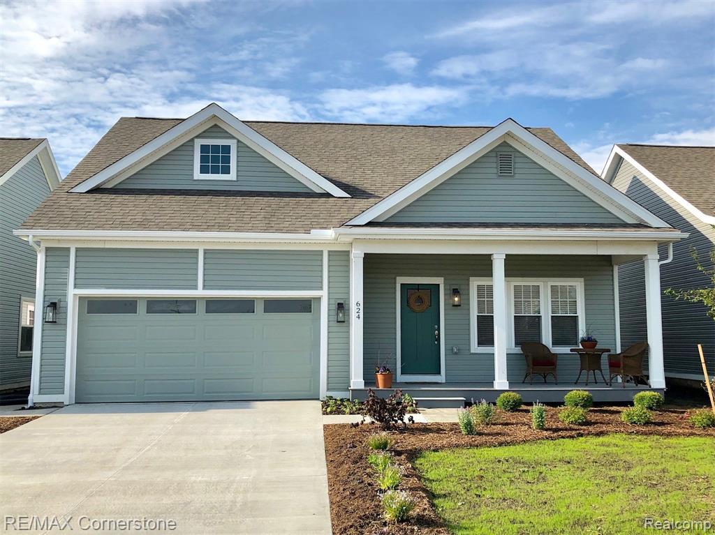 18 Hawthorne Oaks Drive - Photo 1