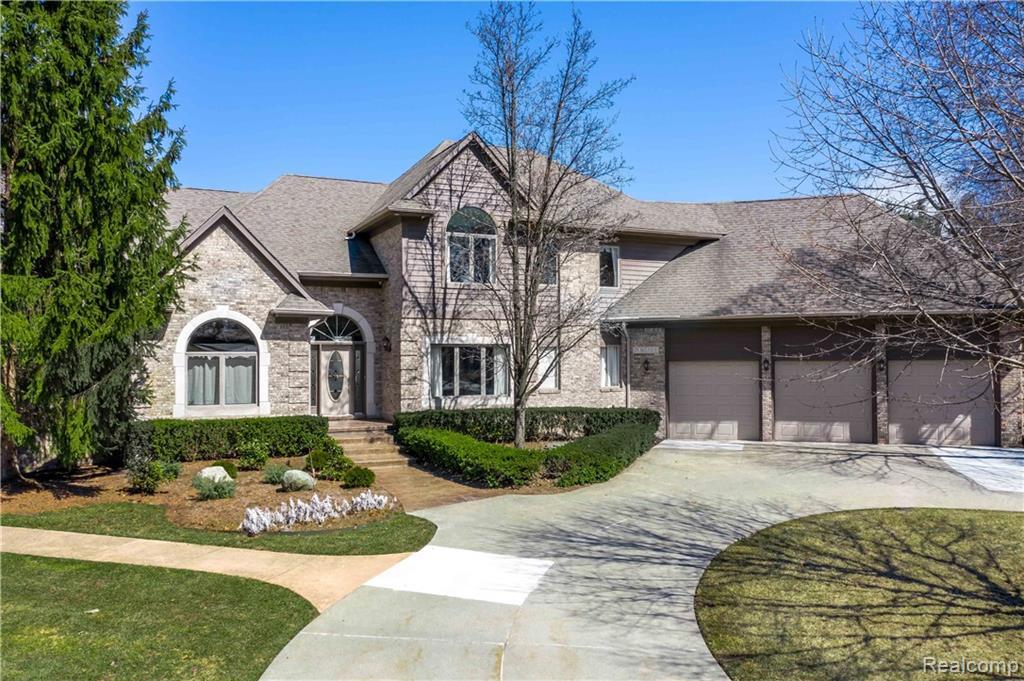 28 Balfour Drive - Photo 1