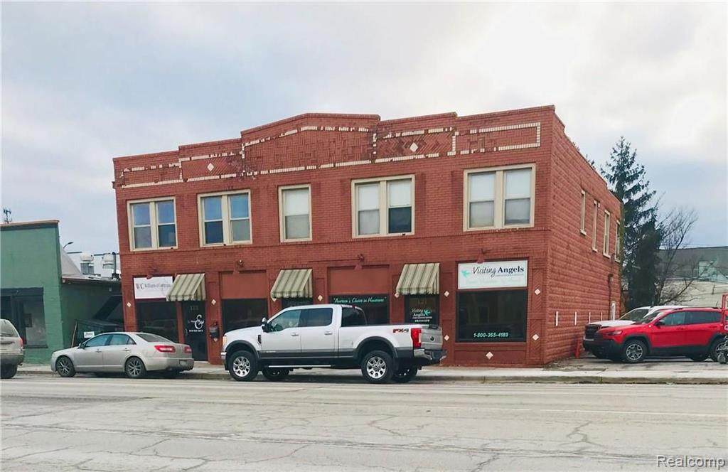 117 Grand River Ave - Photo 1