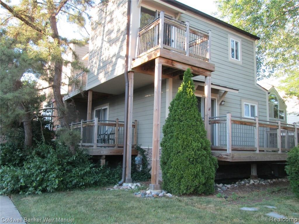 602 Lincoln Street - Photo 1