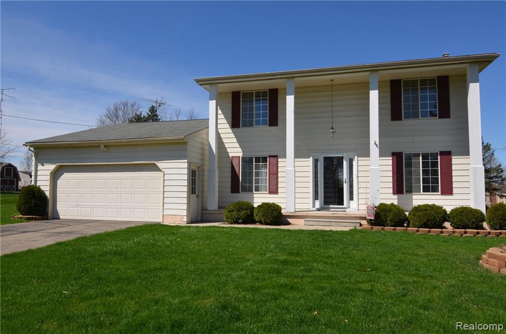 10044 Shadyhill Lane - Photo 1