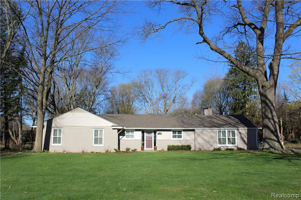 4220 Meadowlane Drive - Photo 1