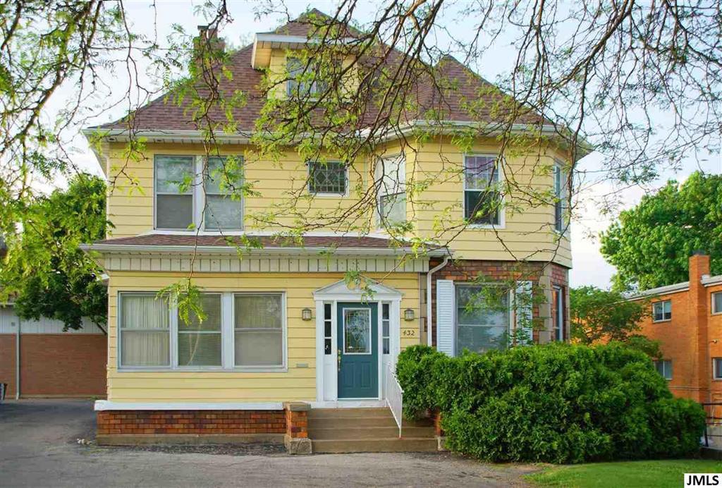 432 Wildwood Ave - Photo 1