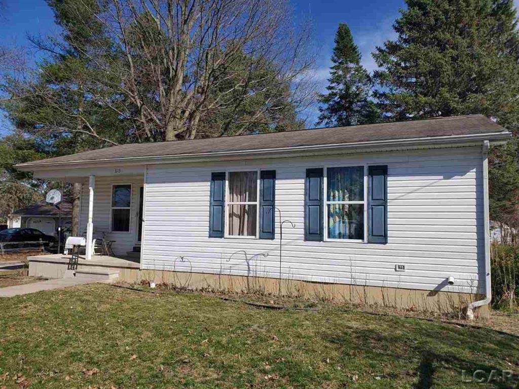 615 Giles Ave. - Photo 1