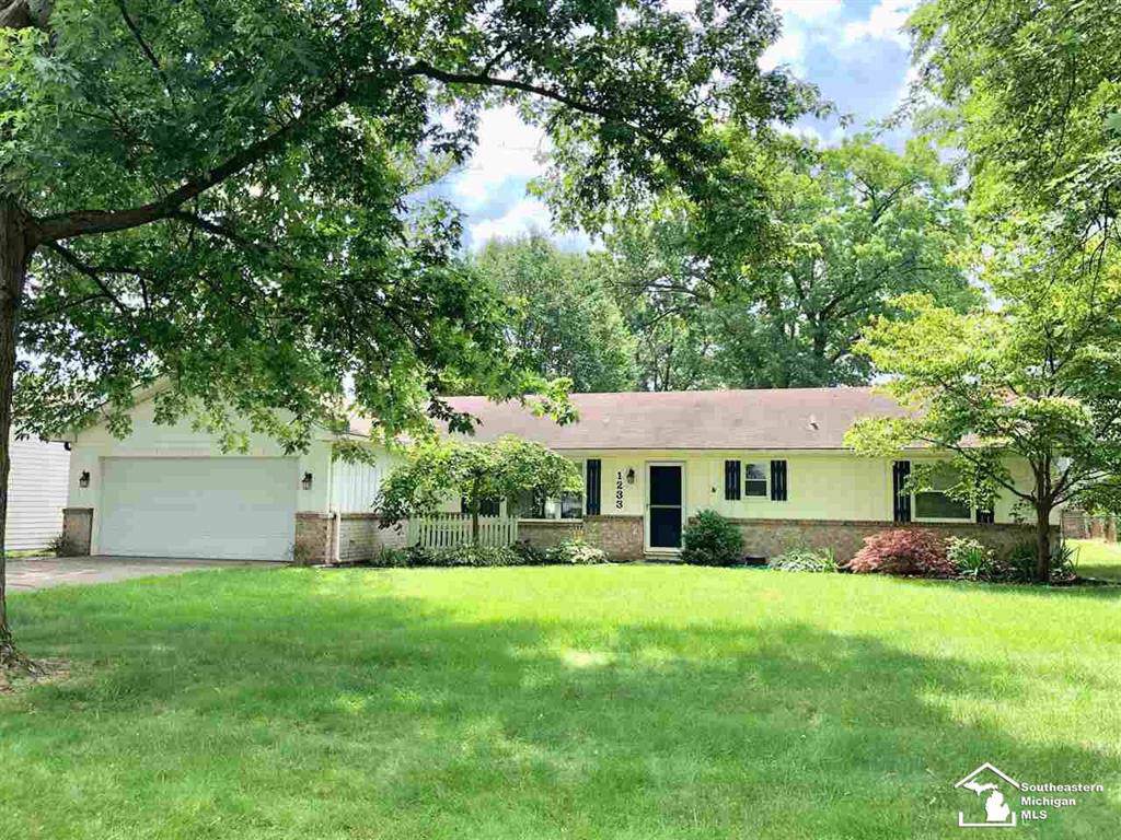 1233 Bedford - Photo 1