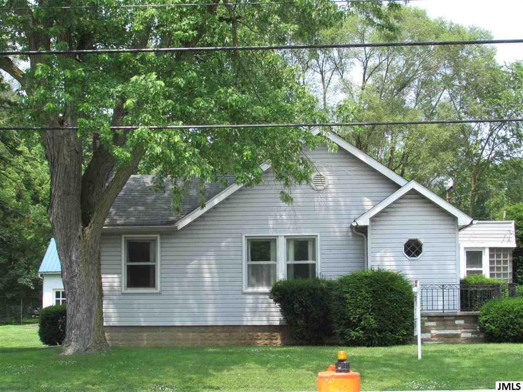 1216 Mcdevitt - Photo 1