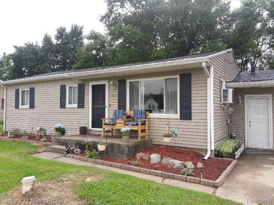 11443 Castle Court - Photo 1