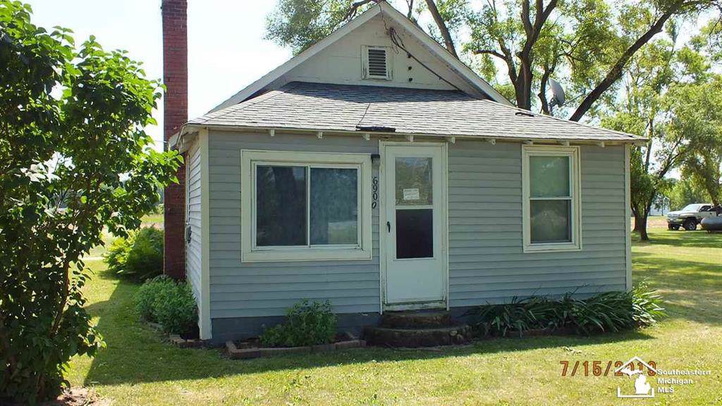 6900 Crabb - Photo 1