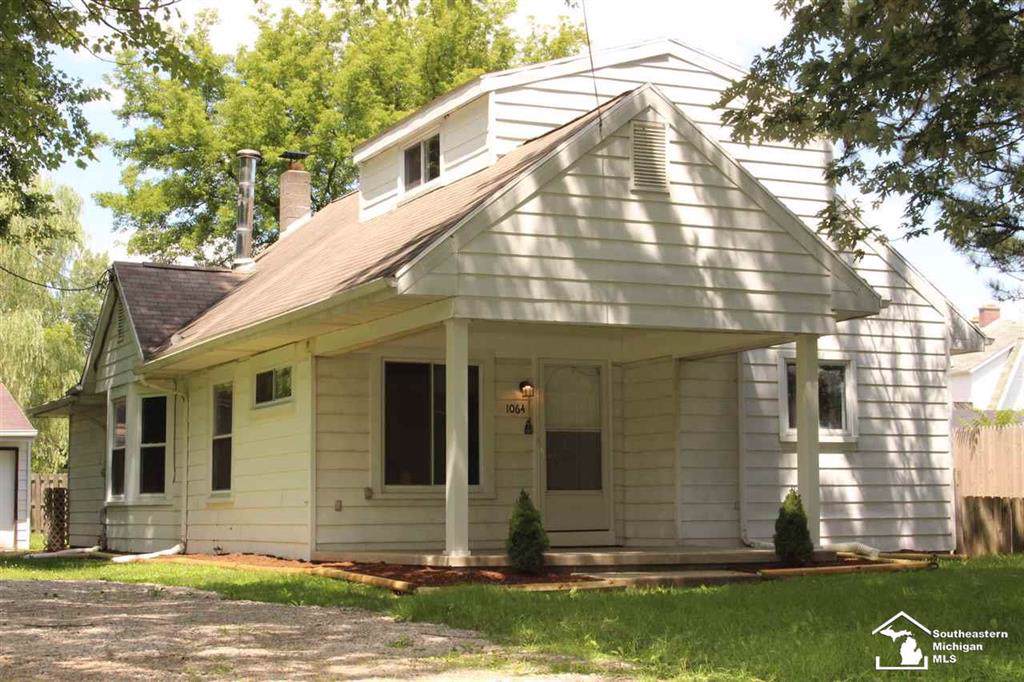 1064 Cherry St - Photo 1