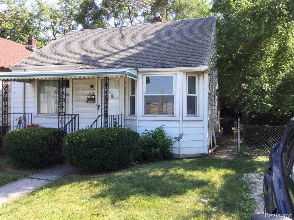 1313 White Avenue - Photo 1