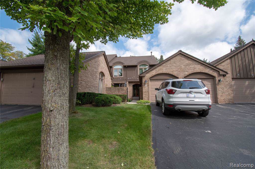 23810 Overlook Circle - Photo 1