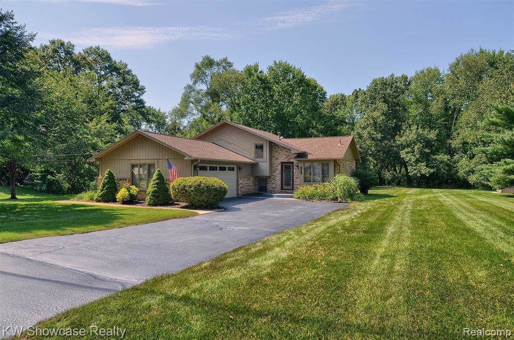 8264 Vanden Drive - Photo 1