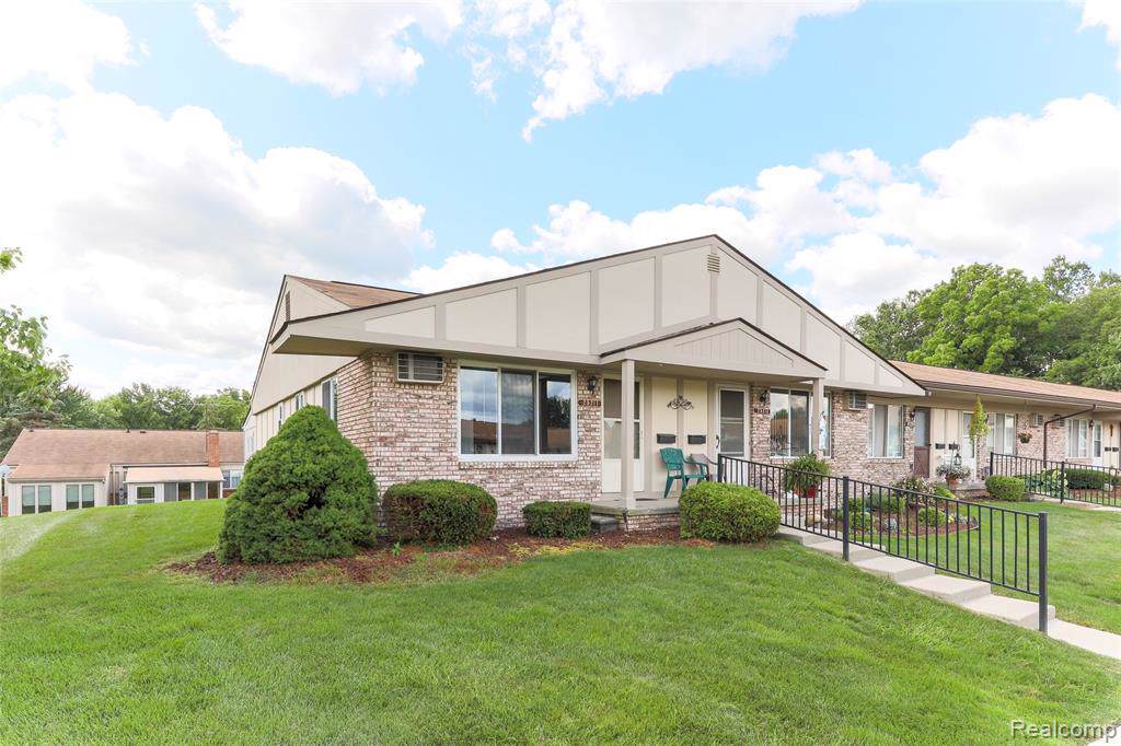 25211 Potomac Drive - Photo 1