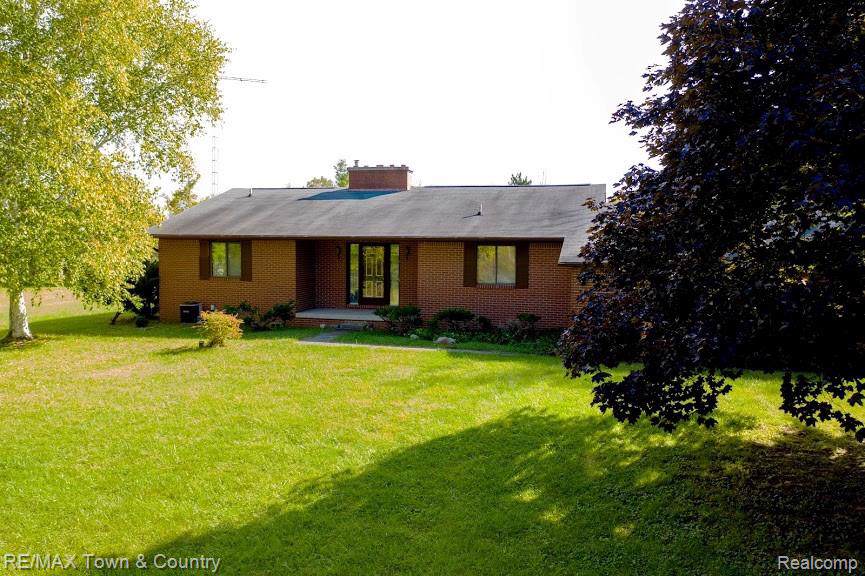 6143 Hill Road - Photo 1