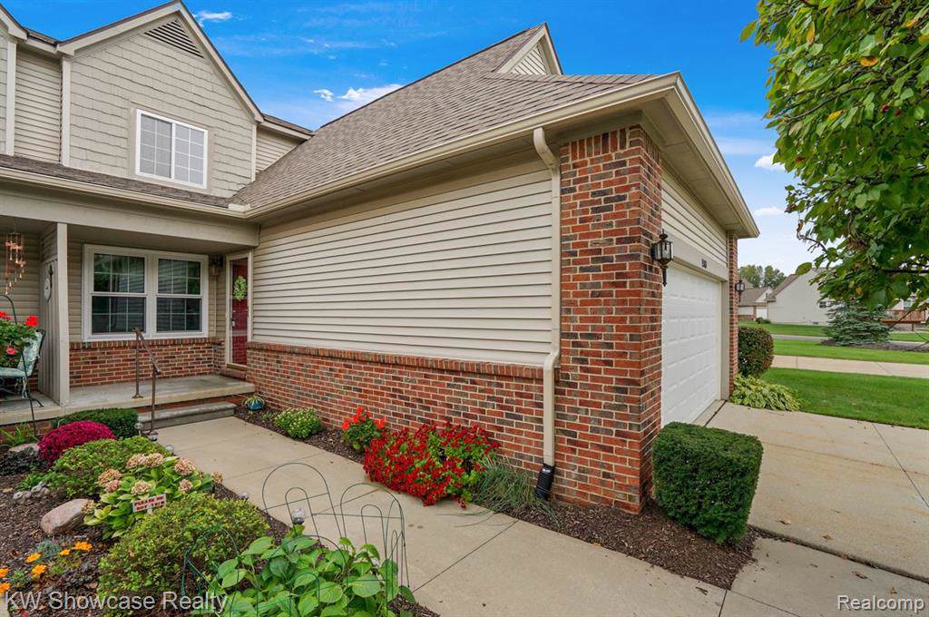 1583 Myrica Lane - Photo 1