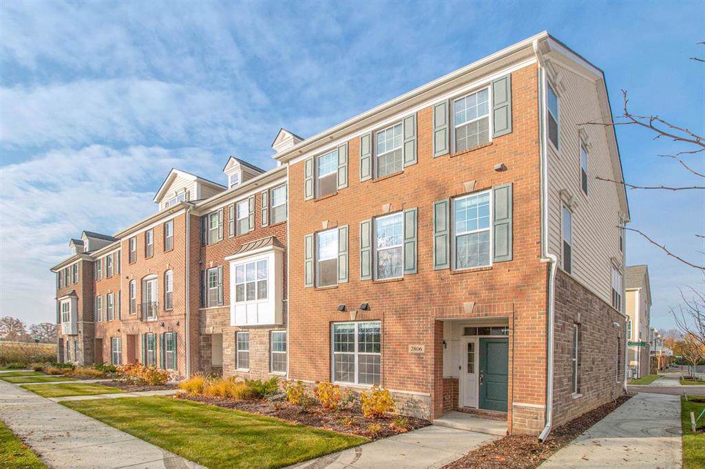 2806 Rathmore Lane - Photo 1