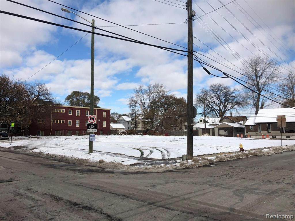 346 Grand Boulevard - Photo 1