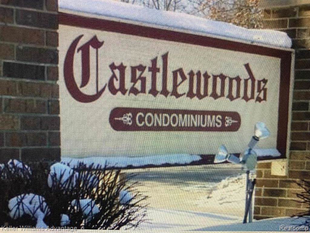 35737 Castlewood Court - Photo 1
