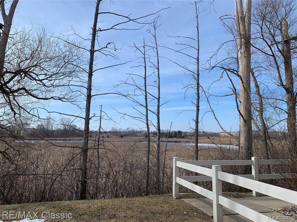 4338 Deeside Drive - Photo 1