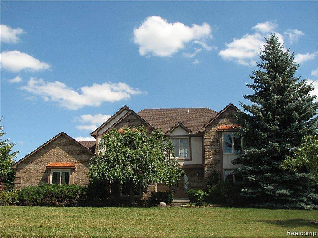 21946 Daleview Drive - Photo 1