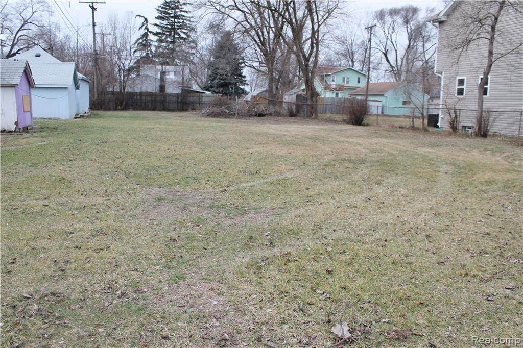024 & 025 15 MILE Road - Photo 1