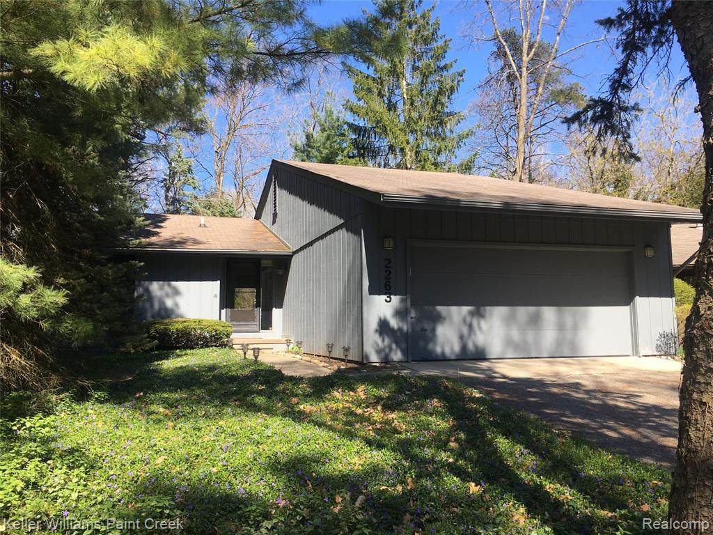 2263 Forest Glen - Photo 1 2263 Forest Glen - Photo 1