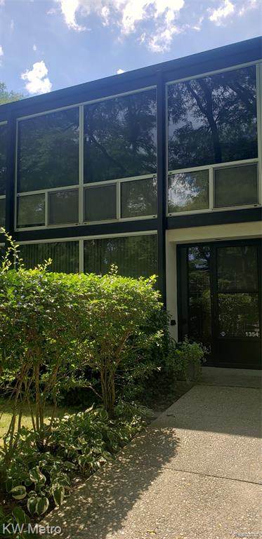 1354 Nicolet Place - Photo 1
