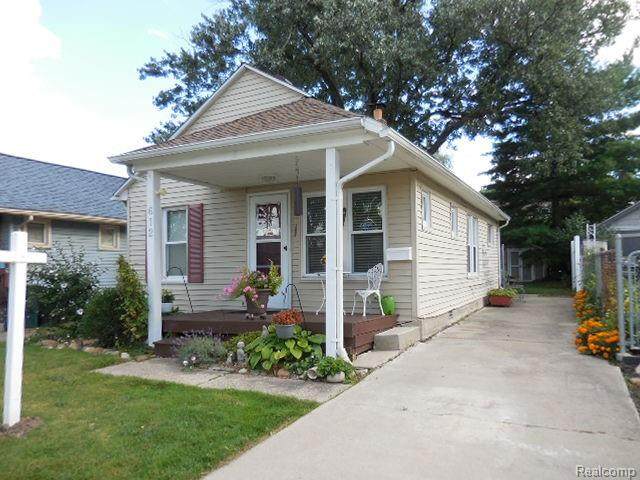 612 Ardmore Drive - Photo 1