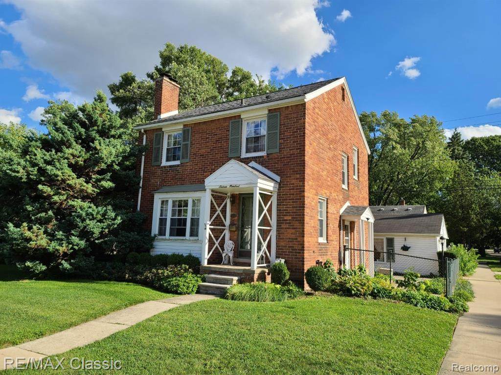 1600 4TH Street - Photo 1
