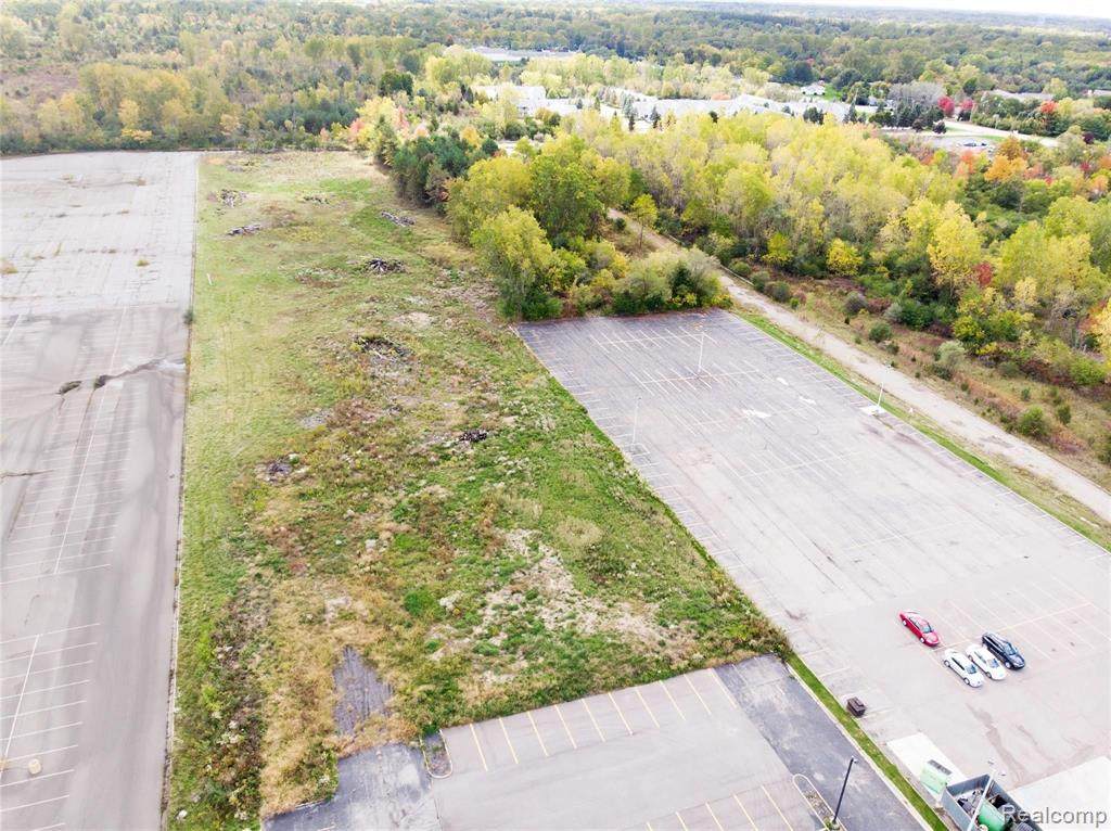 4405 W Pierson Rd - Photo 1