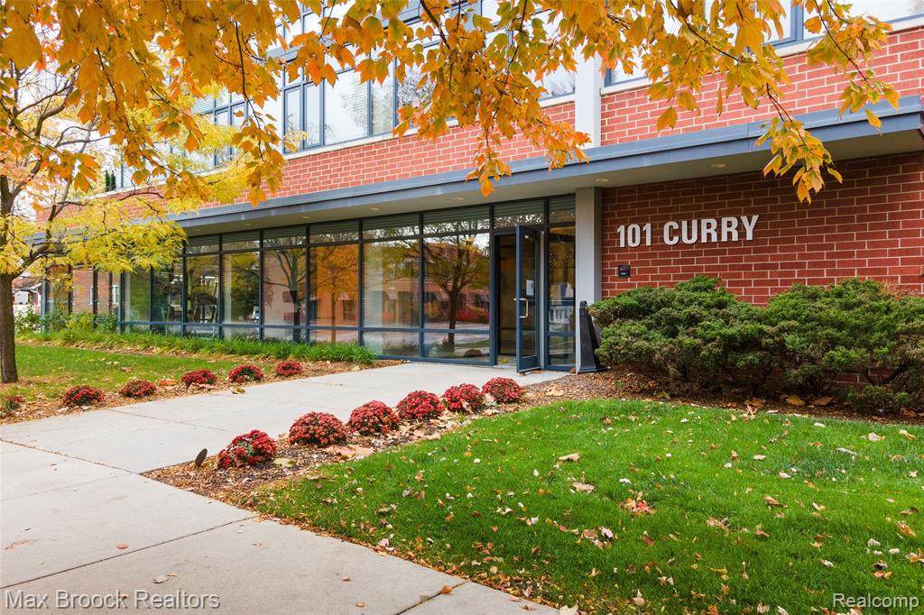 101 Curry Avenue - Photo 1