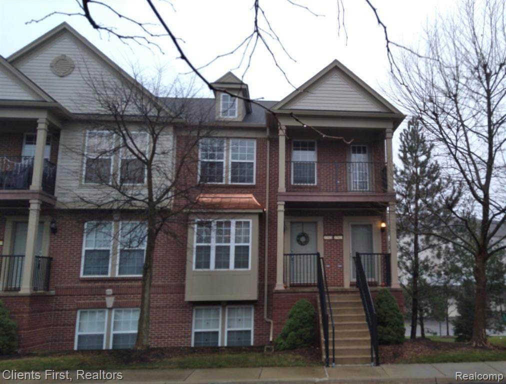 27923 Hopkins Drive - Photo 1