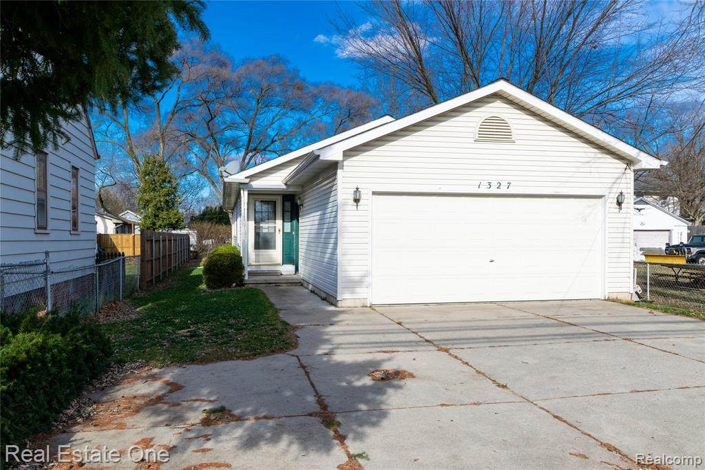 1327 Auburn Road - Photo 1