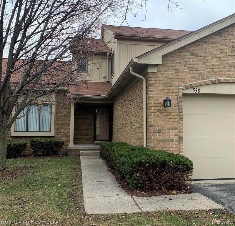 538 Tennyson - Photo 1