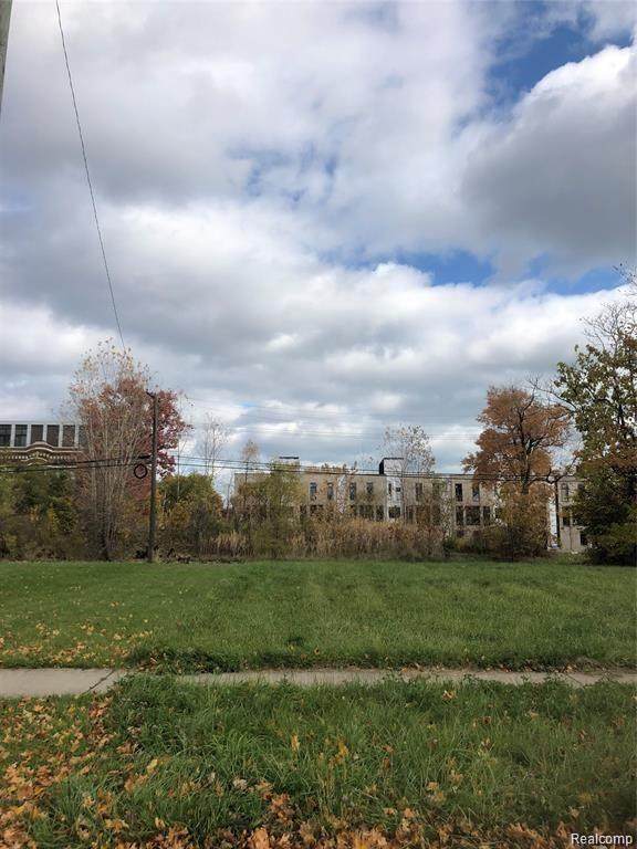 1462 Sheridan - Photo 1
