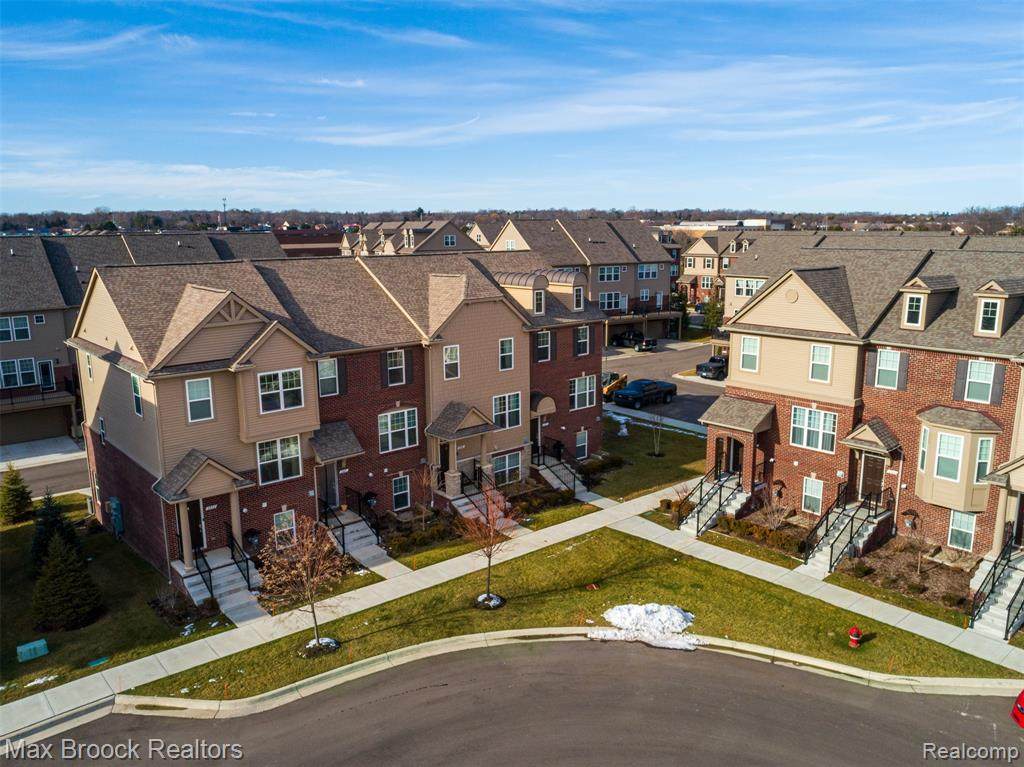 2884 Glenbar Circle - Photo 1