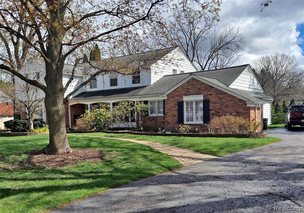22057 Nottingham Drive - Photo 1