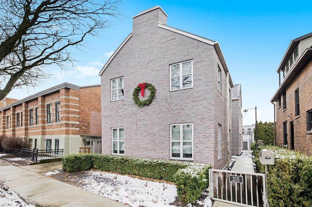 215 5Th Avenue - Photo 1