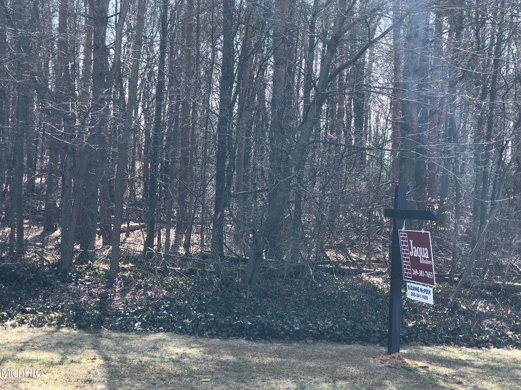 5579 Red Pine Circle - Photo 1