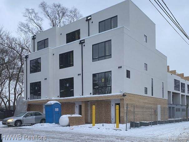 533 Harrison Avenue - Photo 1