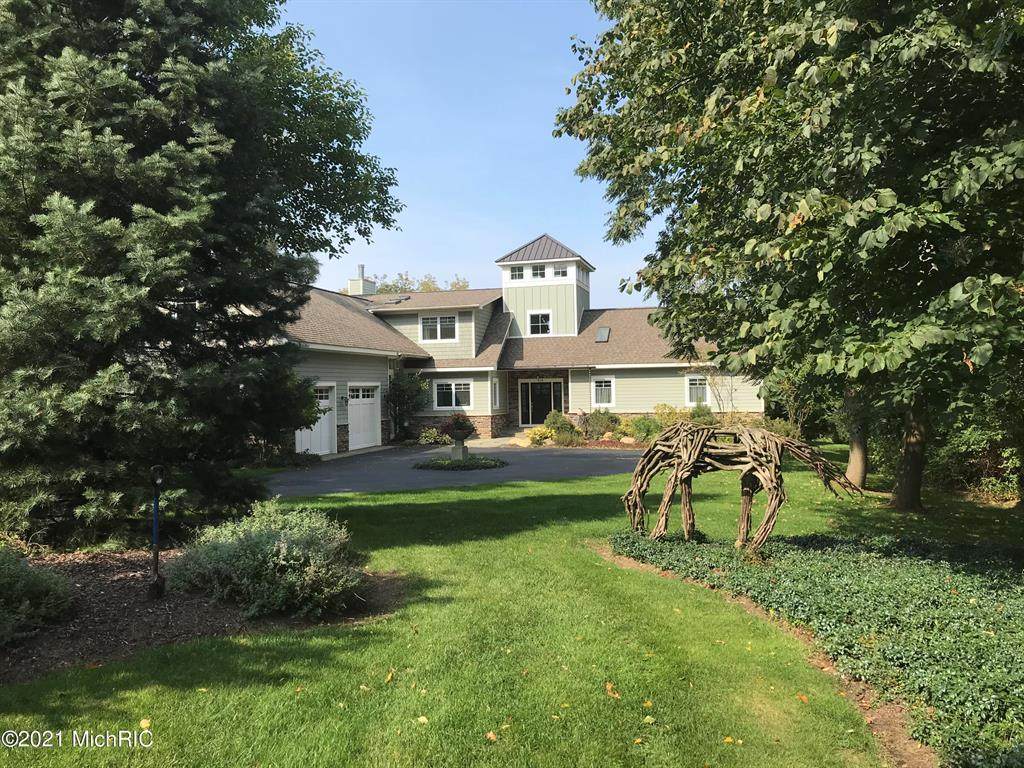 278 Crest Street - Photo 1
