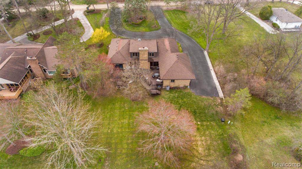 5585 Wing Lake Road - Photo 1