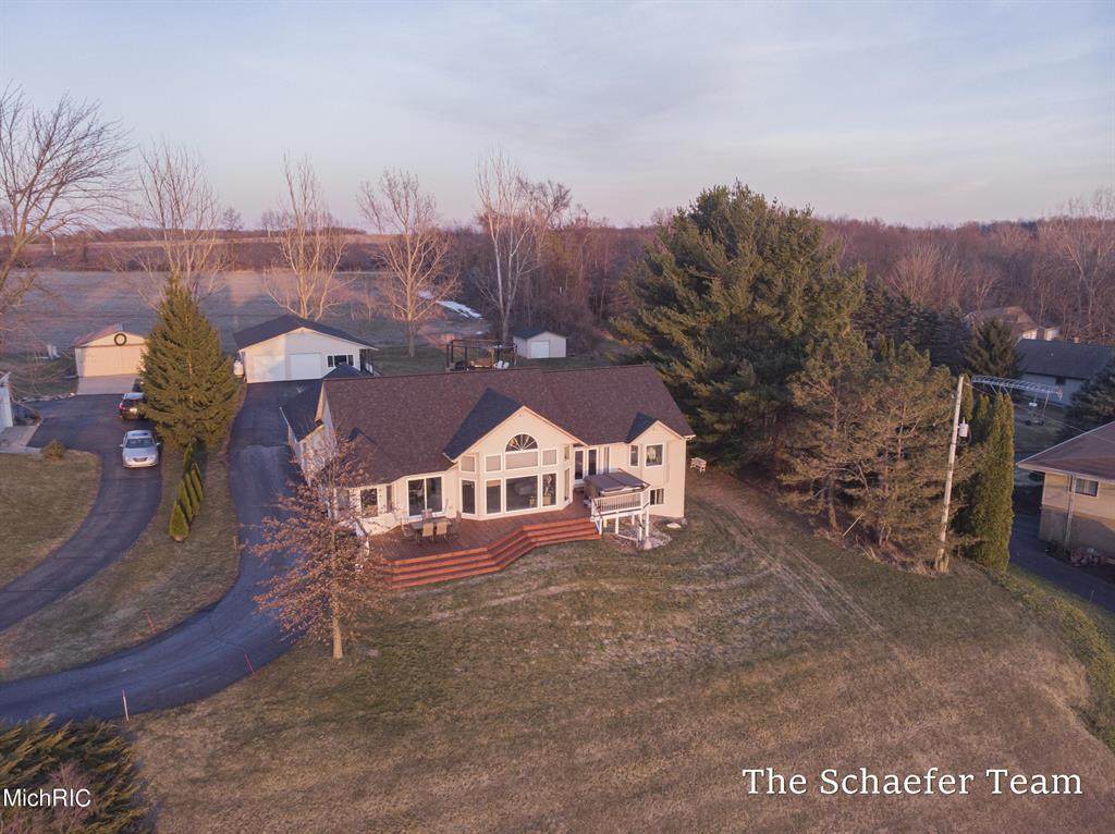 11860 5 Mile Road - Photo 1