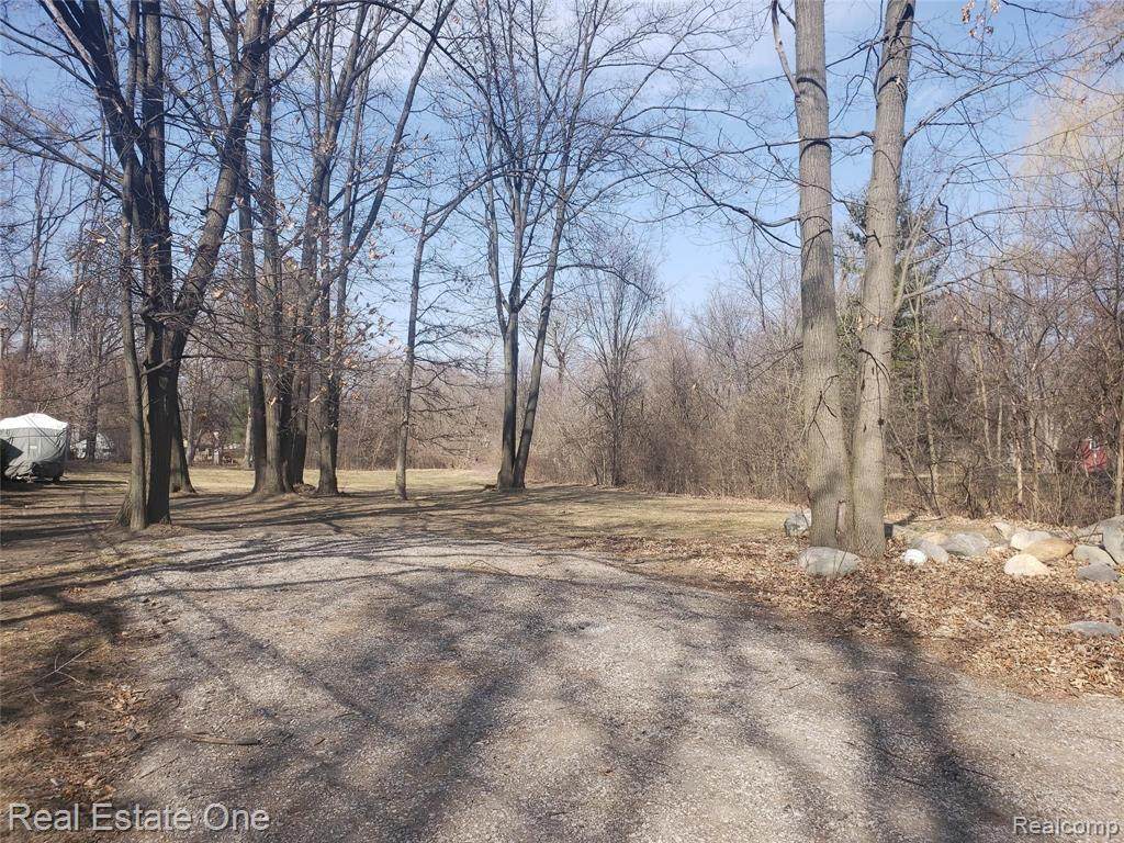 0 Vanderpool - Photo 1