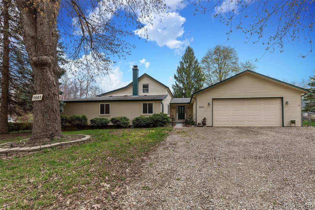 5605 Halsted Road - Photo 1
