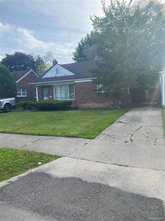 9227 Grandville Avenue - Photo 1