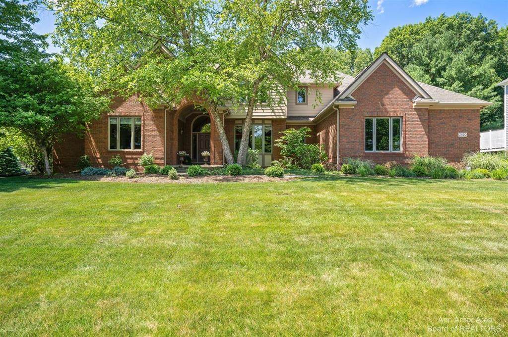 2629 White Oak Drive - Photo 1