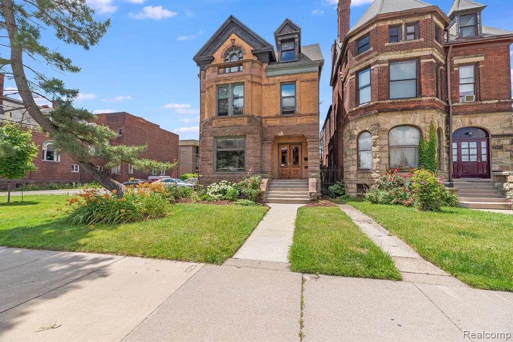 4835 2ND Avenue - Photo 1